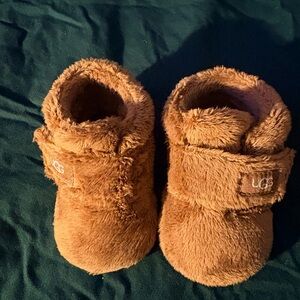 UGG Newborn Plush Faux-Fur Booties in Chestnut Brown